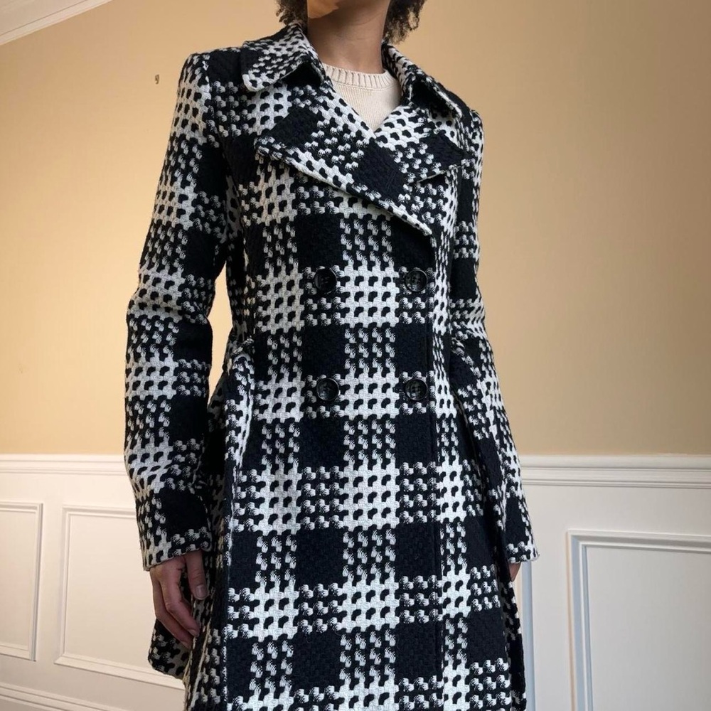 Via Spiga Houndstooth Wool-Blend Coat - Picture 6 of 8